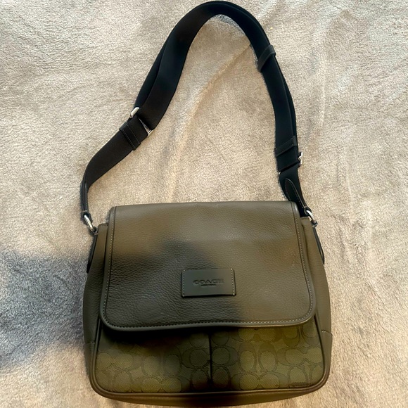 Coach Houston map bag in signature leather (preloved) - Picture 2 of 8